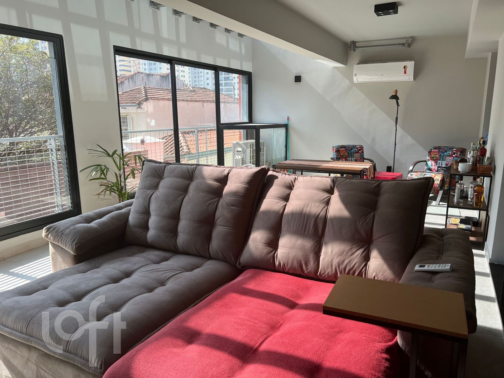 Apartamento à venda com 1 quarto, 74m² - Foto 1