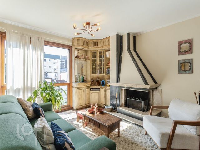 Apartamento com 242m², 3 dormitórios, 1 suíte, 2 vagas, Bela Vista em Porto Alegre