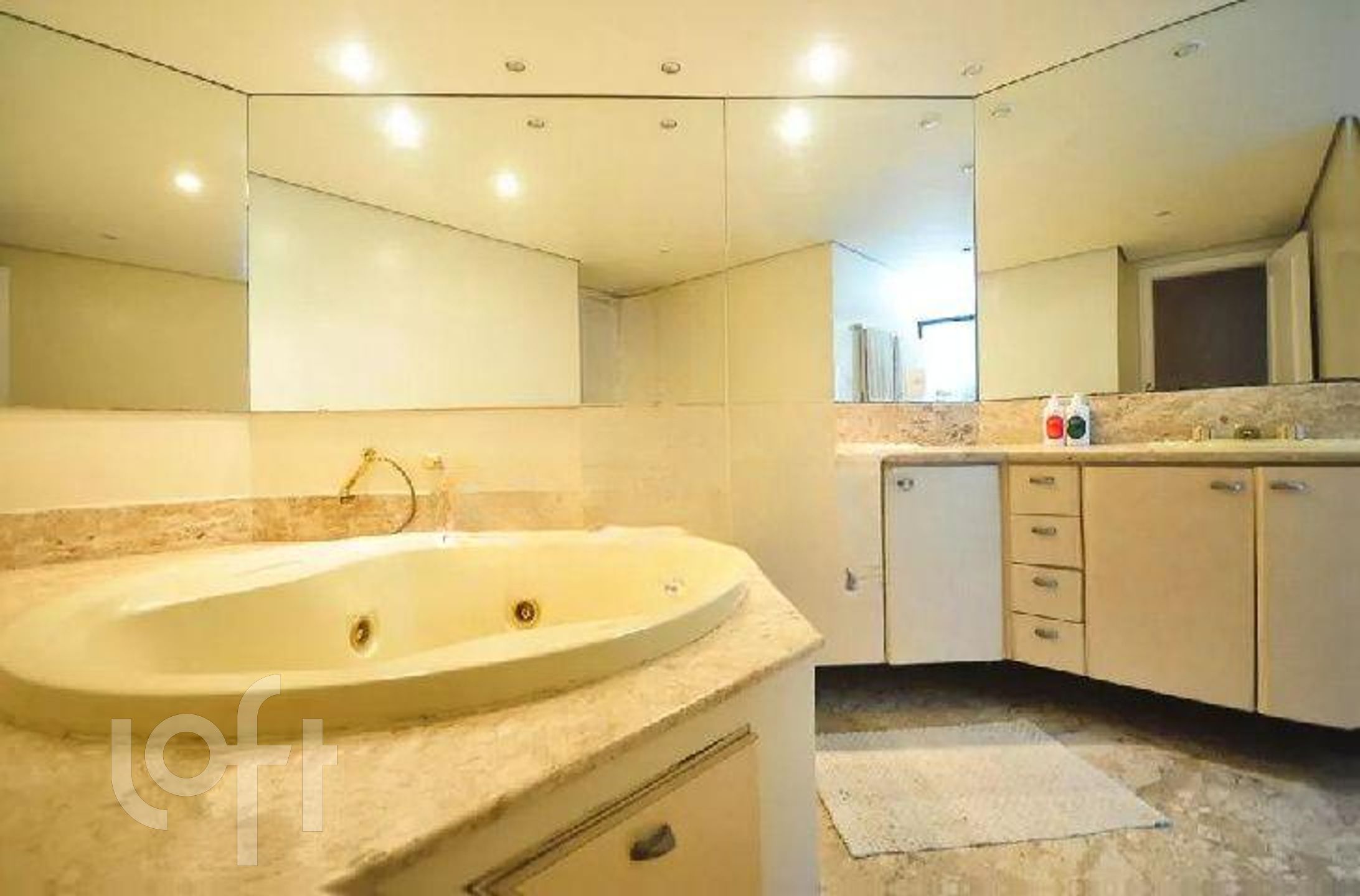 Apartamento à venda com 4 quartos, 244m² - Foto 11