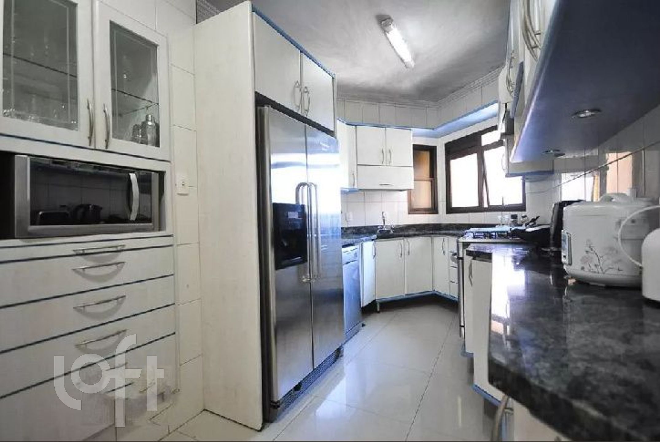 Apartamento à venda com 4 quartos, 244m² - Foto 8