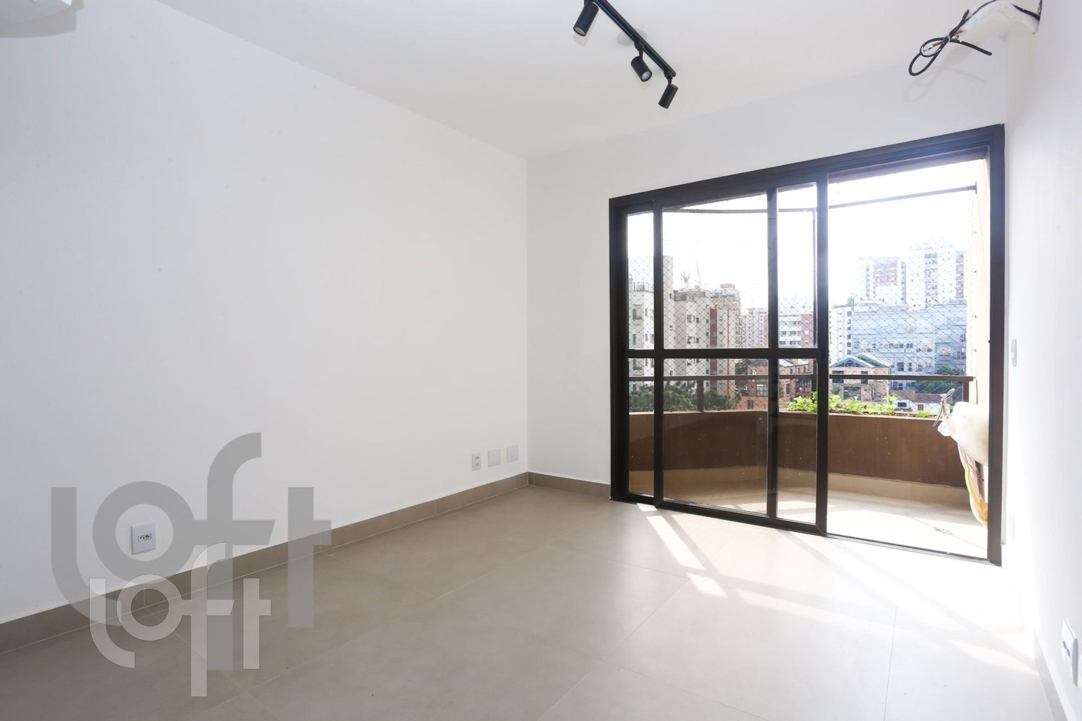 Apartamento à venda em Vila Madalena com 128 m², 2