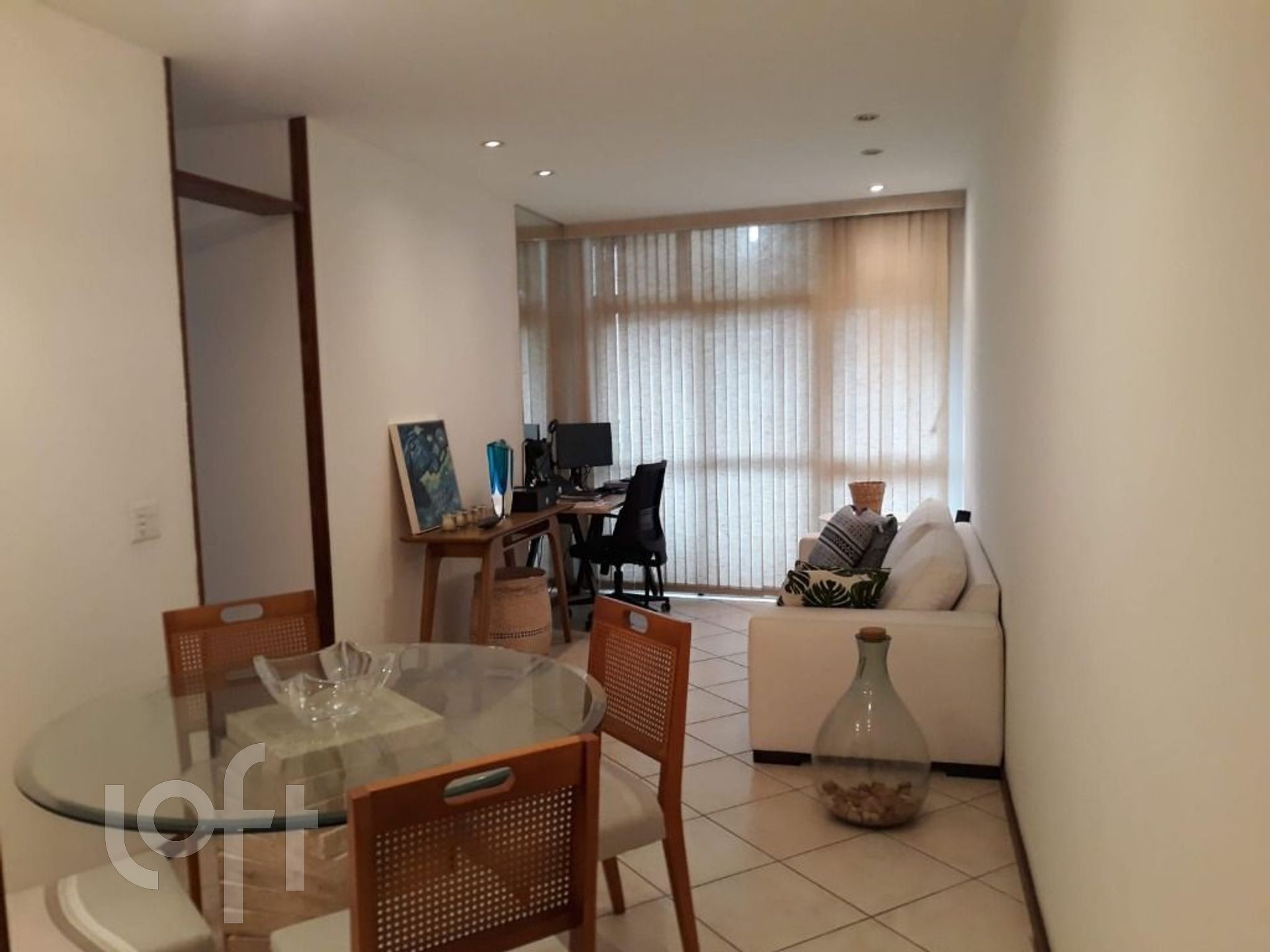 Apartamento à venda com 3 quartos, 78m² - Foto 1