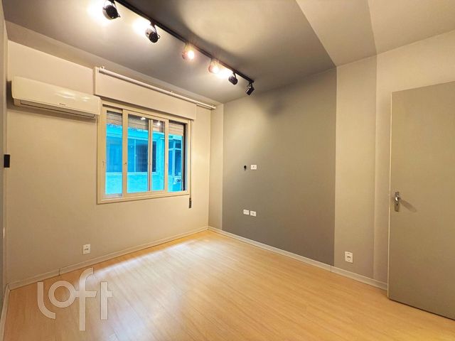 Apartamento com 43m², 1 dormitório, Bom Fim em Porto Alegre