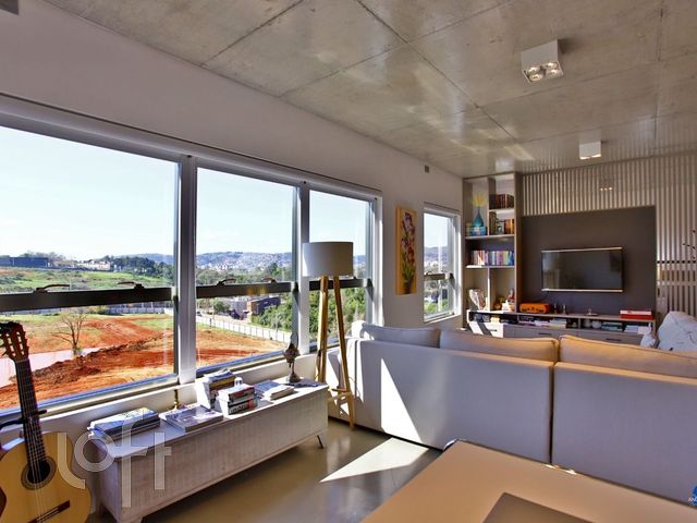 Apartamento com 68m², 2 dormitórios, 1 suíte, 1 vaga, Petrópolis em Porto Alegre