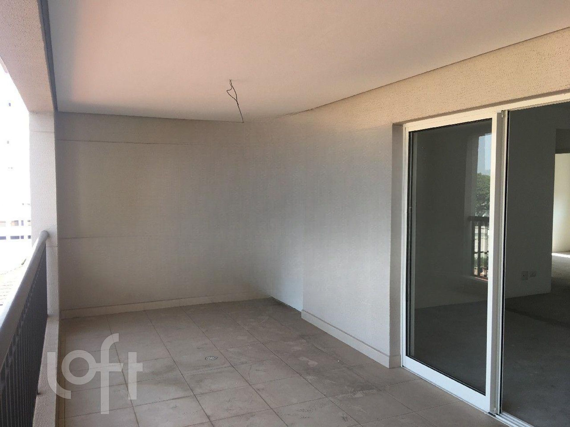 Apartamento à venda com 4 quartos, 161m² - Foto 3