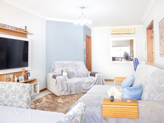 Apartamento com 82m², 2 dormitórios, 1 suíte, Higienópolis em Porto Alegre