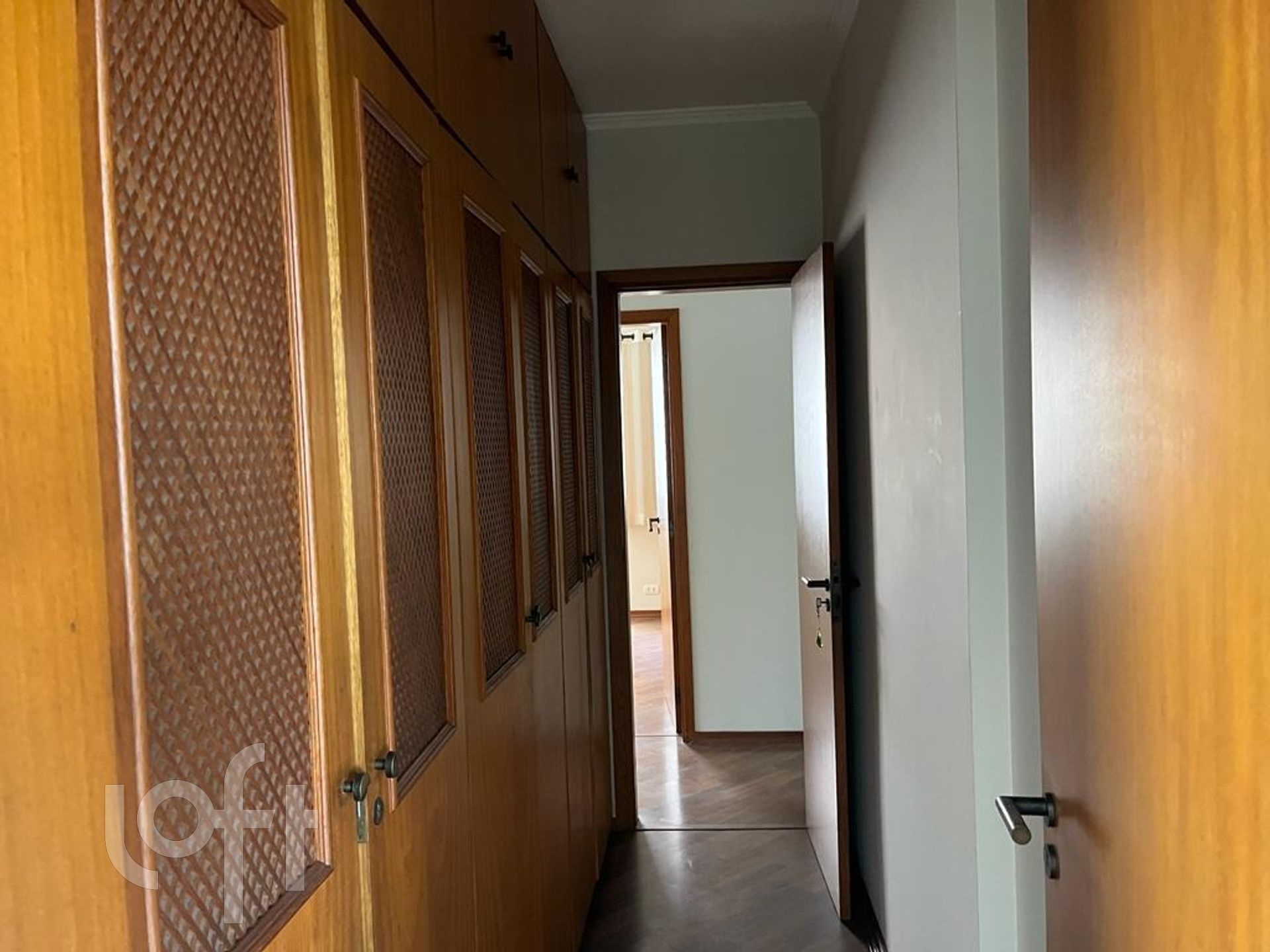 Apartamento à venda com 3 quartos, 198m² - Foto 17