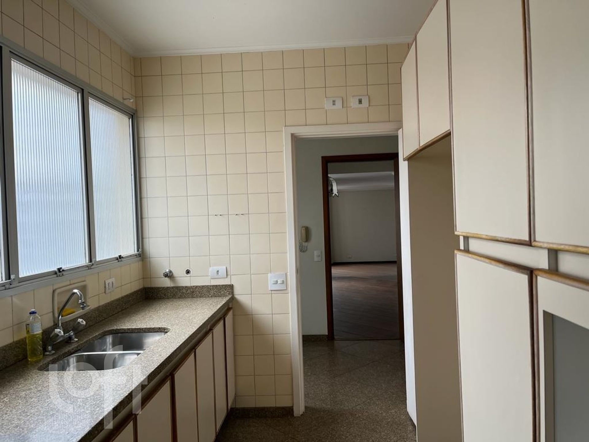 Apartamento à venda com 3 quartos, 198m² - Foto 19