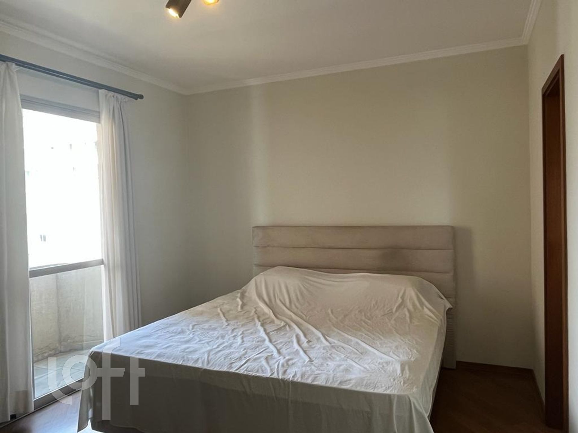 Apartamento à venda com 3 quartos, 198m² - Foto 11