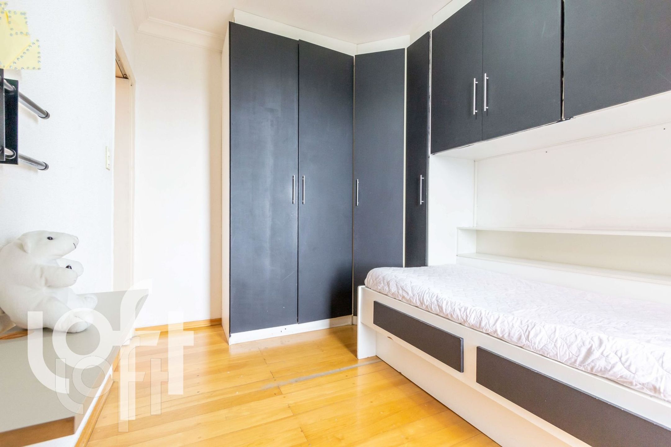 Apartamento à venda com 2 quartos, 76m² - Foto 11