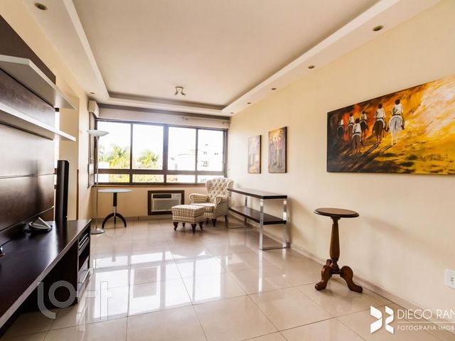 Apartamento com 90m², 3 dormitórios, 1 suíte, 2 vagas, Rio Branco em Porto Alegre