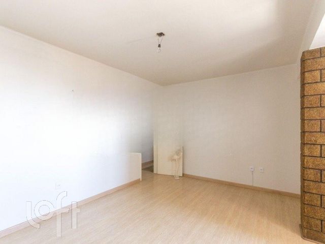 Apartamento com 132m², 2 dormitórios, 1 suíte, Floresta em Porto Alegre