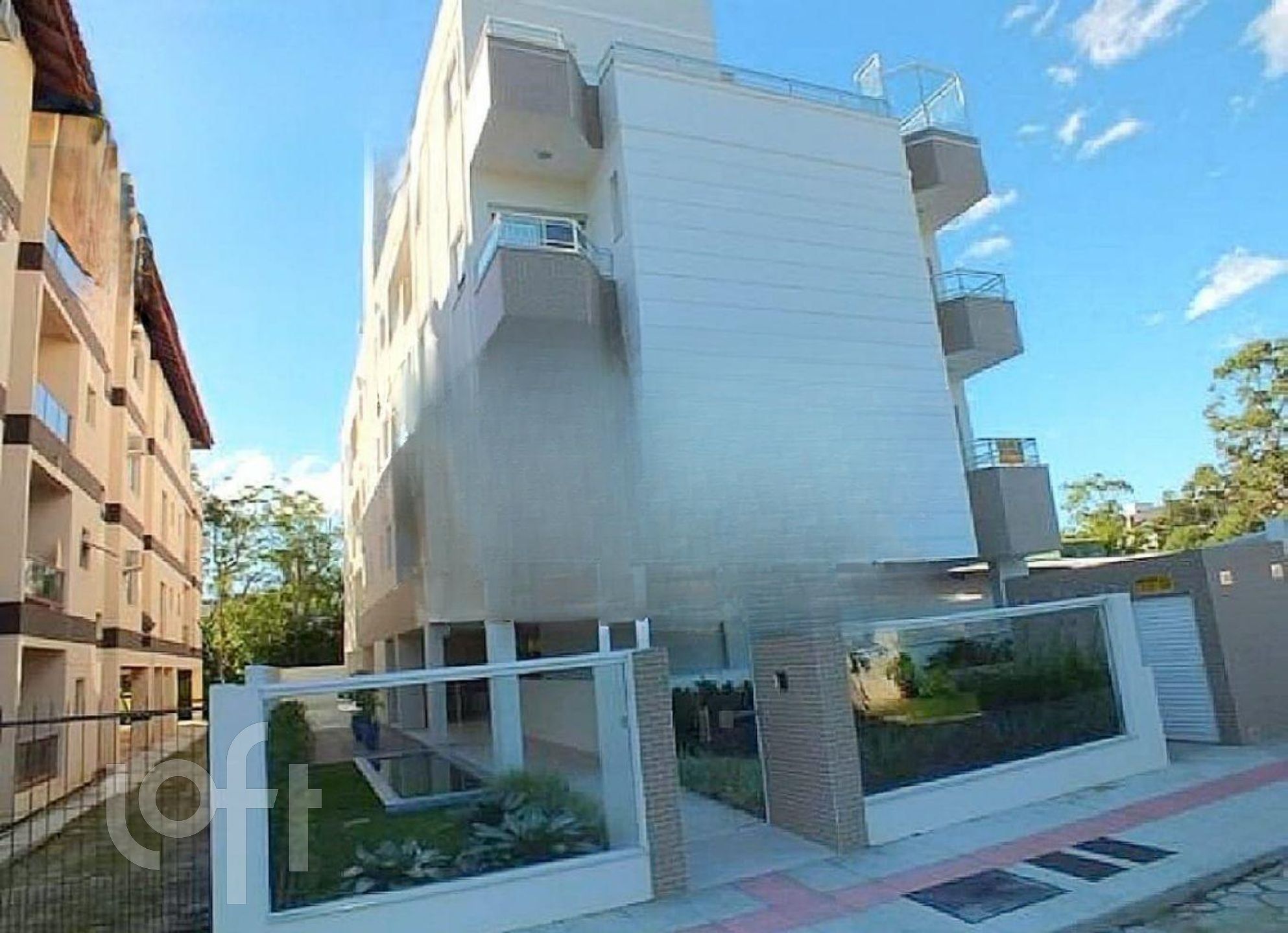 Apartamentos com 71m², 2 quartos, 1 suíte, 1 garagem, no bairro Cachoeira do bom Jesus em Florianópolis