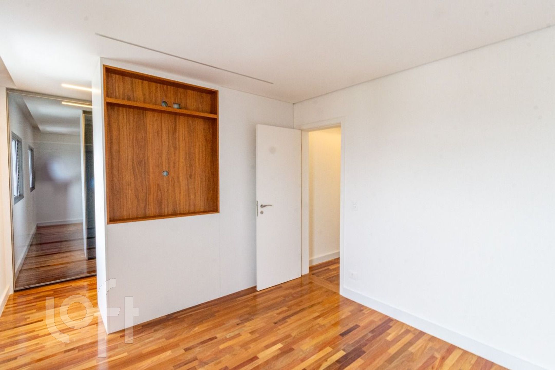 Apartamento à venda com 3 quartos, 243m² - Foto 22