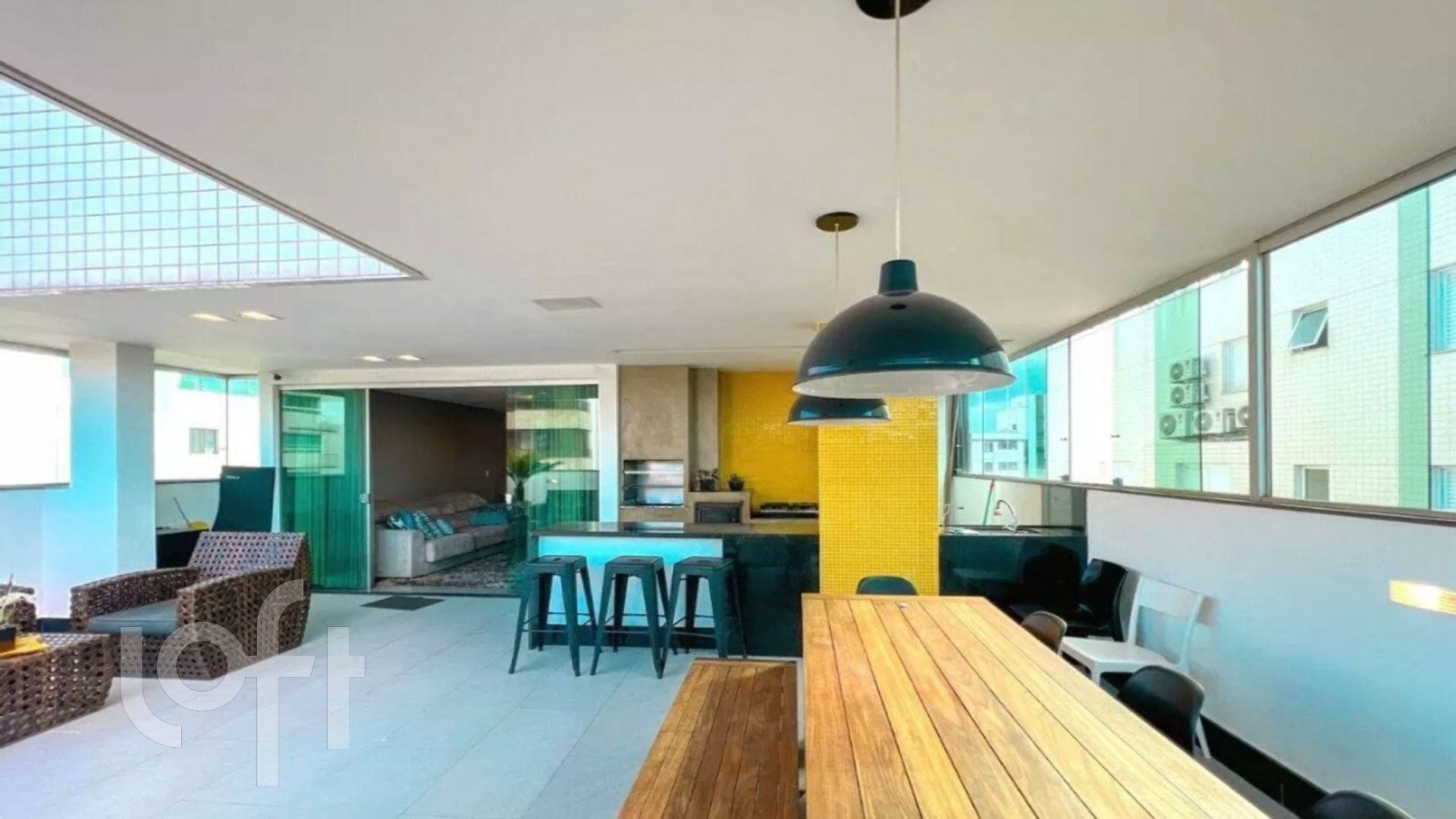 Apartamento à venda com 5 quartos, 250m² - Foto 1