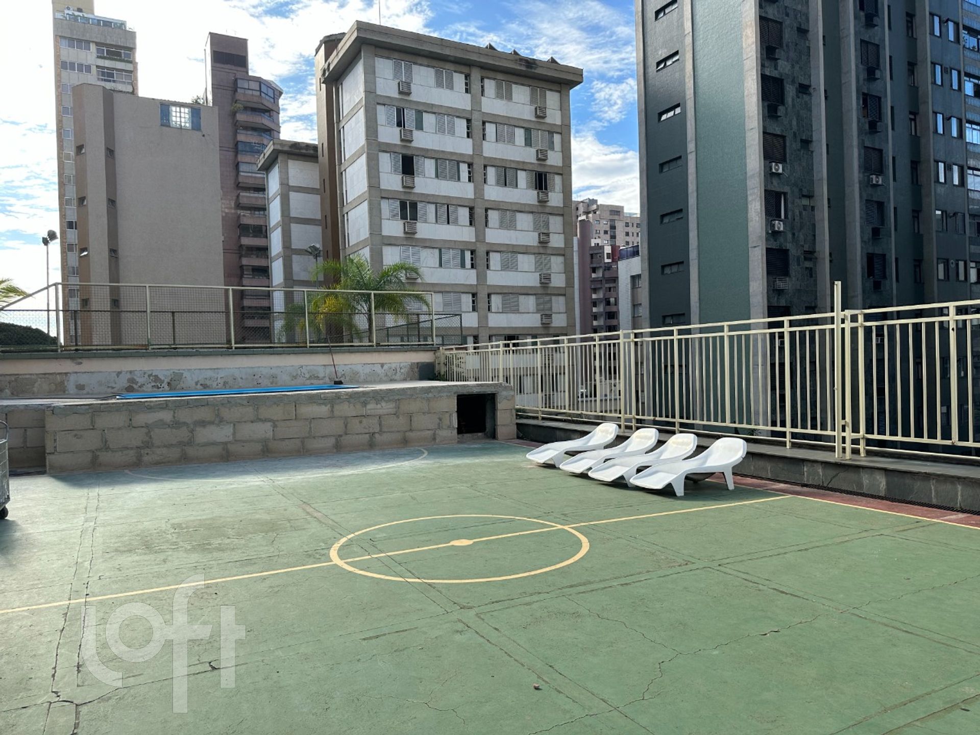 Apartamento à venda com 4 quartos, 180m² - Foto 12