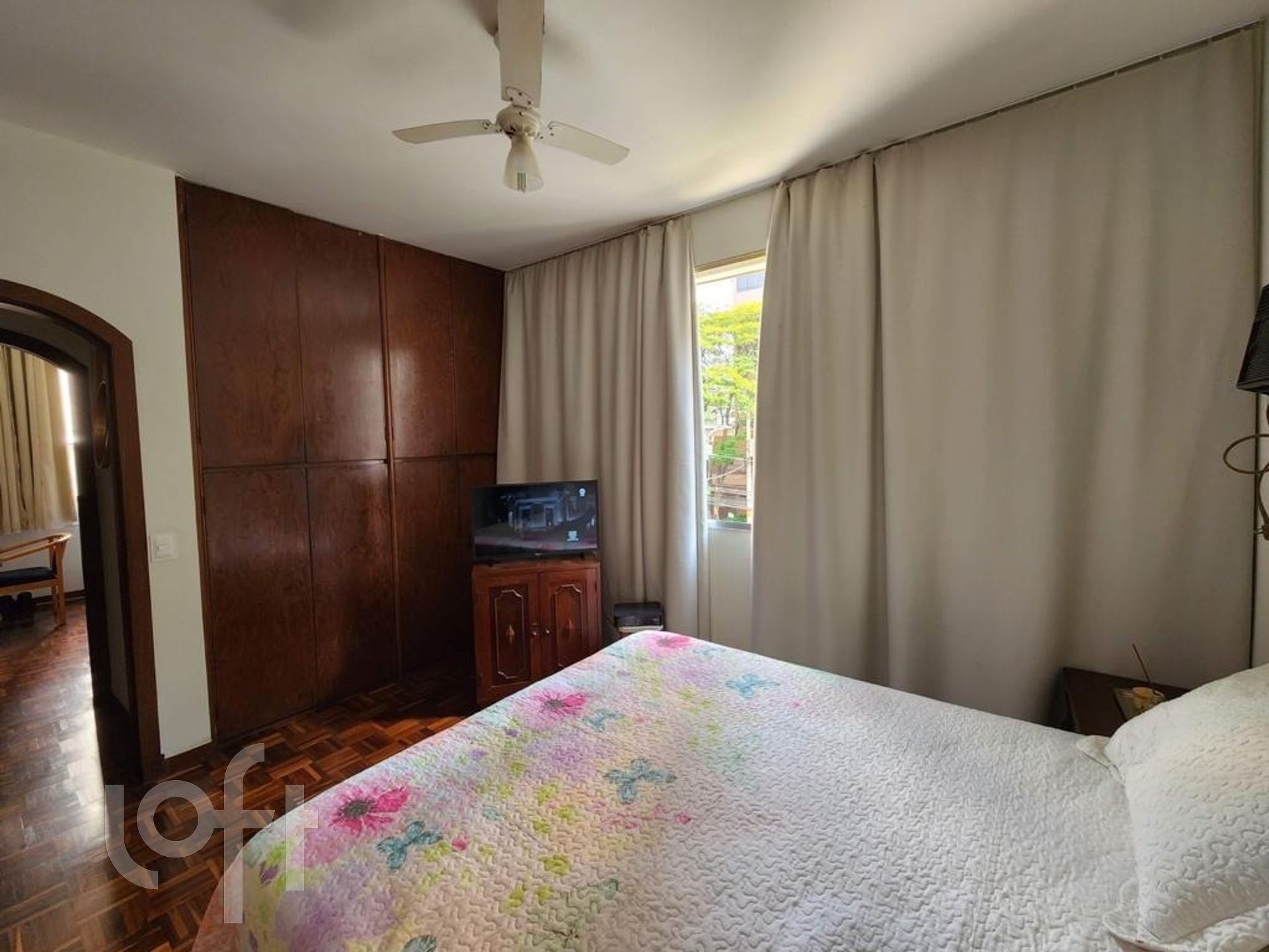 Apartamento à venda com 4 quartos, 180m² - Foto 4