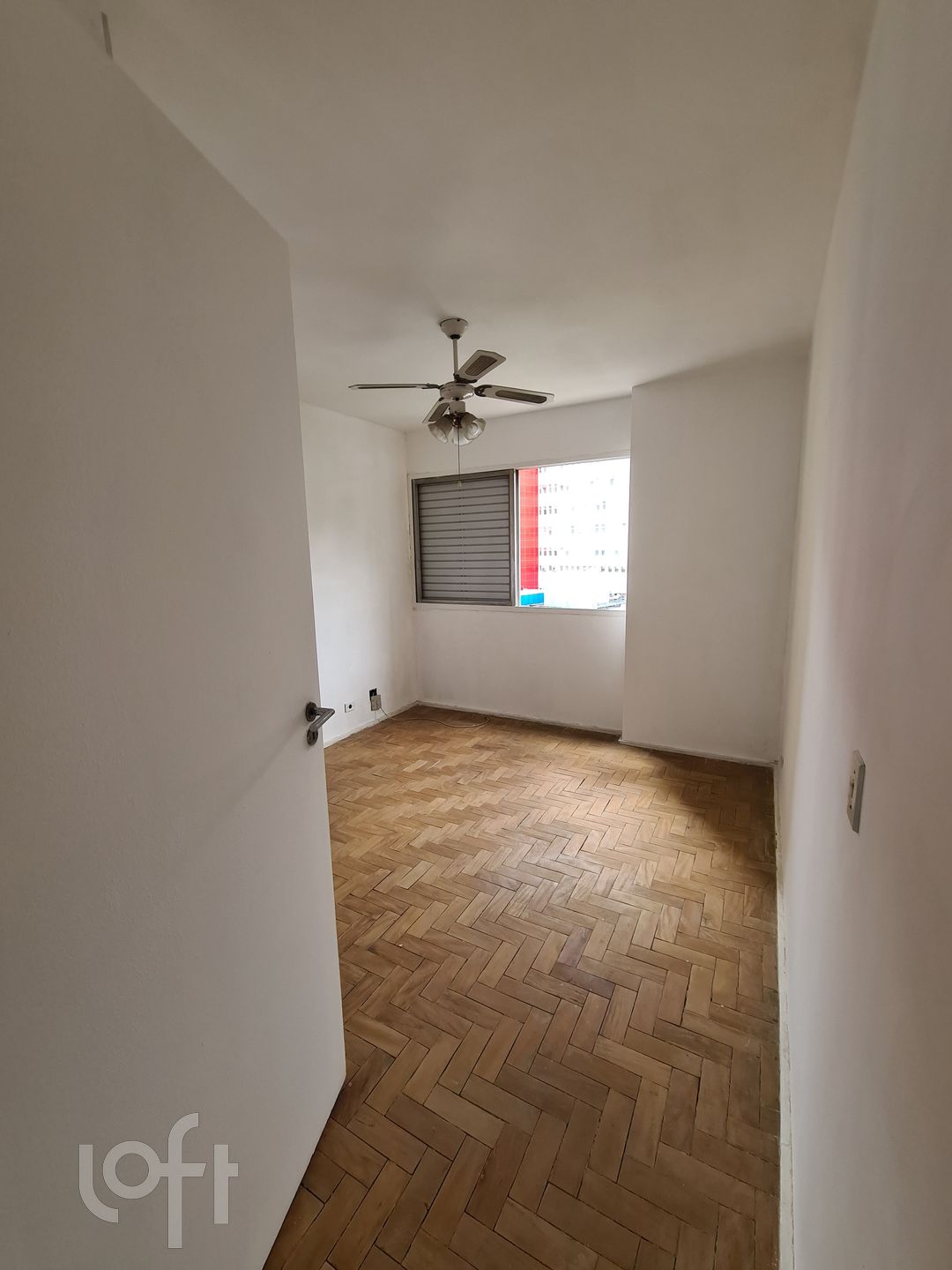 Apartamento à venda com 3 quartos, 199m² - Foto 7