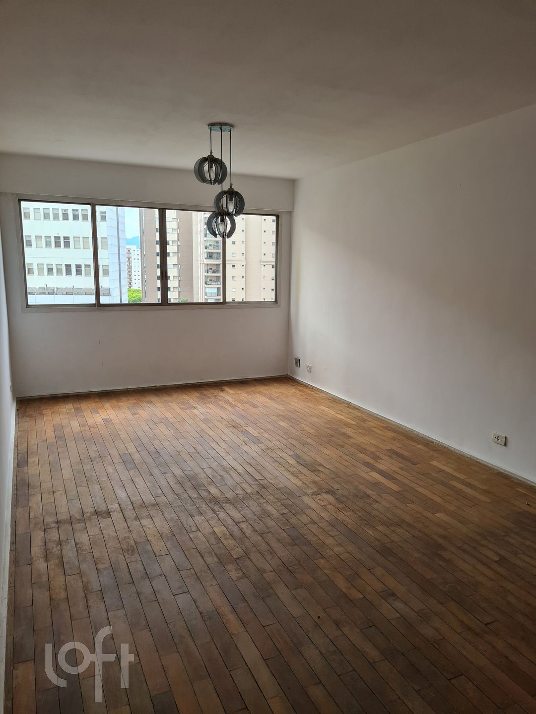 Apartamento à venda com 3 quartos, 199m² - Foto 2