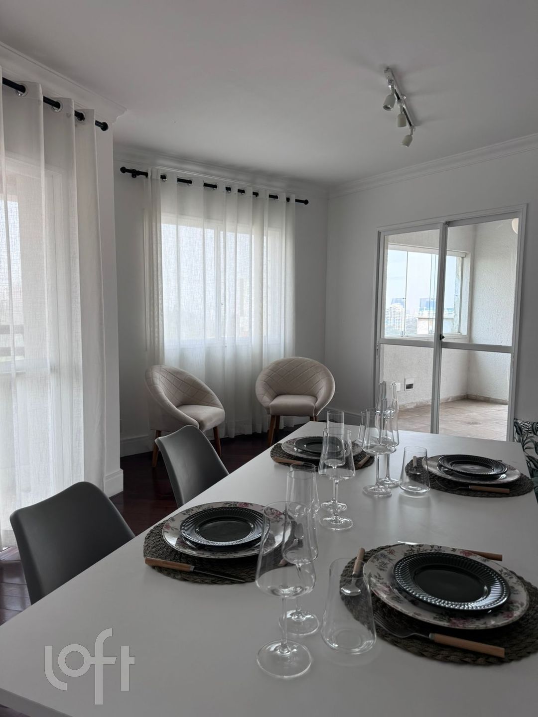 Apartamento à venda com 3 quartos, 227m² - Foto 9