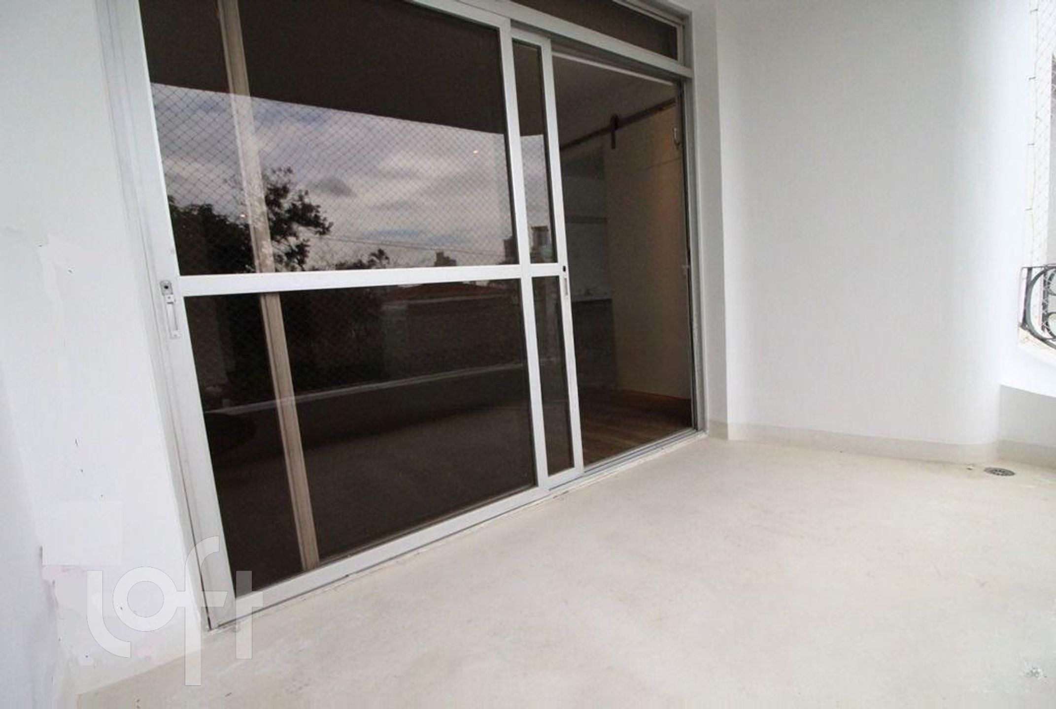 Apartamento à venda com 3 quartos, 150m² - Foto 5