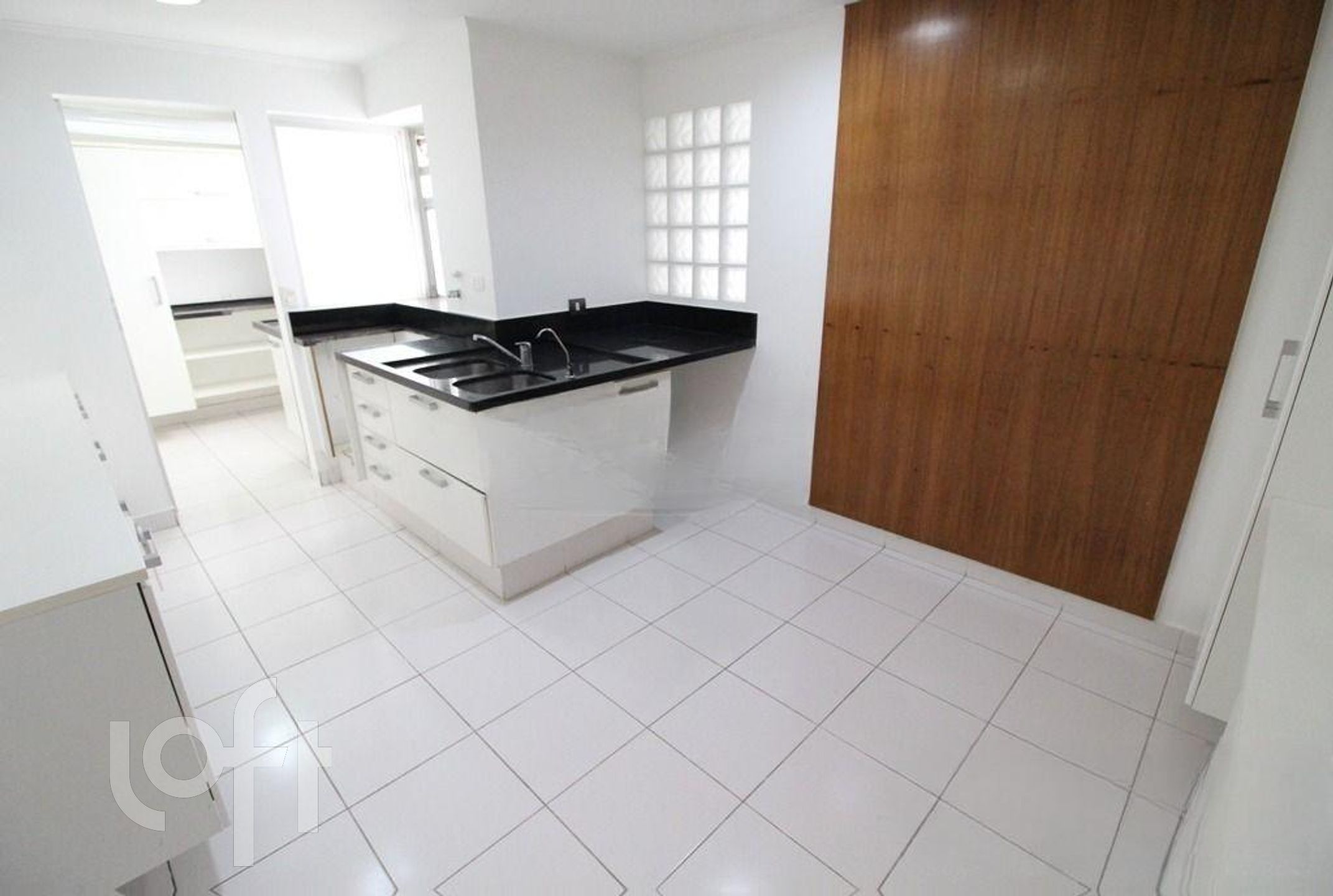 Apartamento à venda com 3 quartos, 150m² - Foto 7