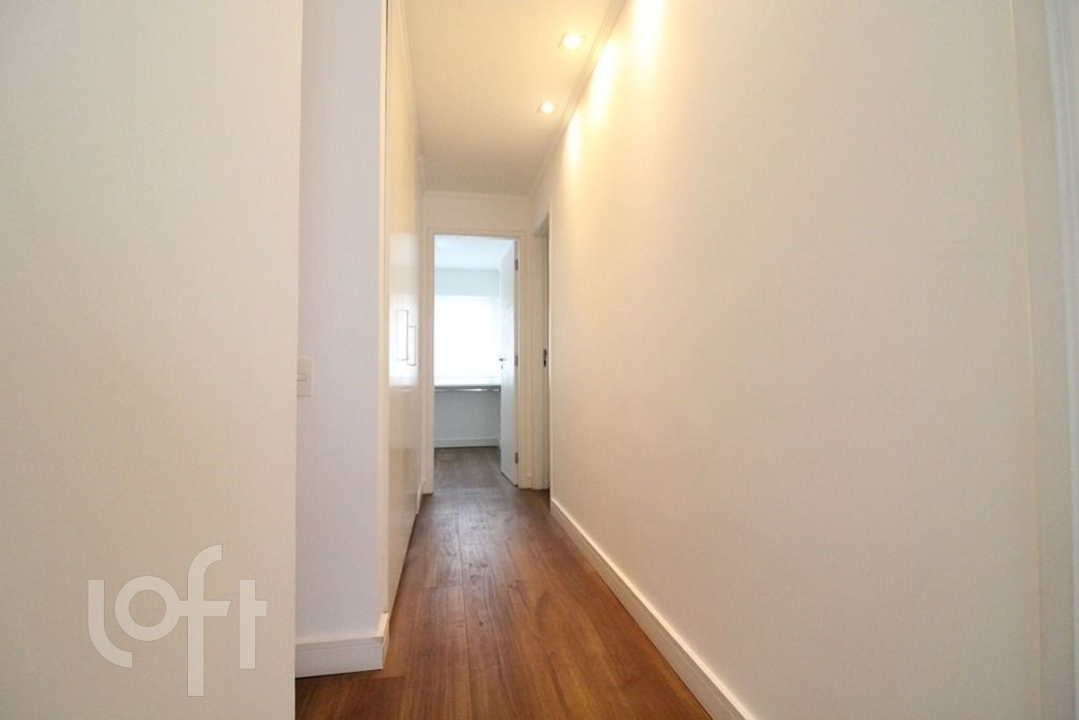 Apartamento à venda com 3 quartos, 150m² - Foto 10