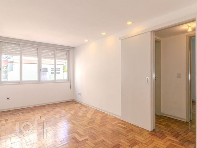Apartamento com 60m², 2 dormitórios, 1 suíte, 1 vaga, Auxiliadora em Porto Alegre