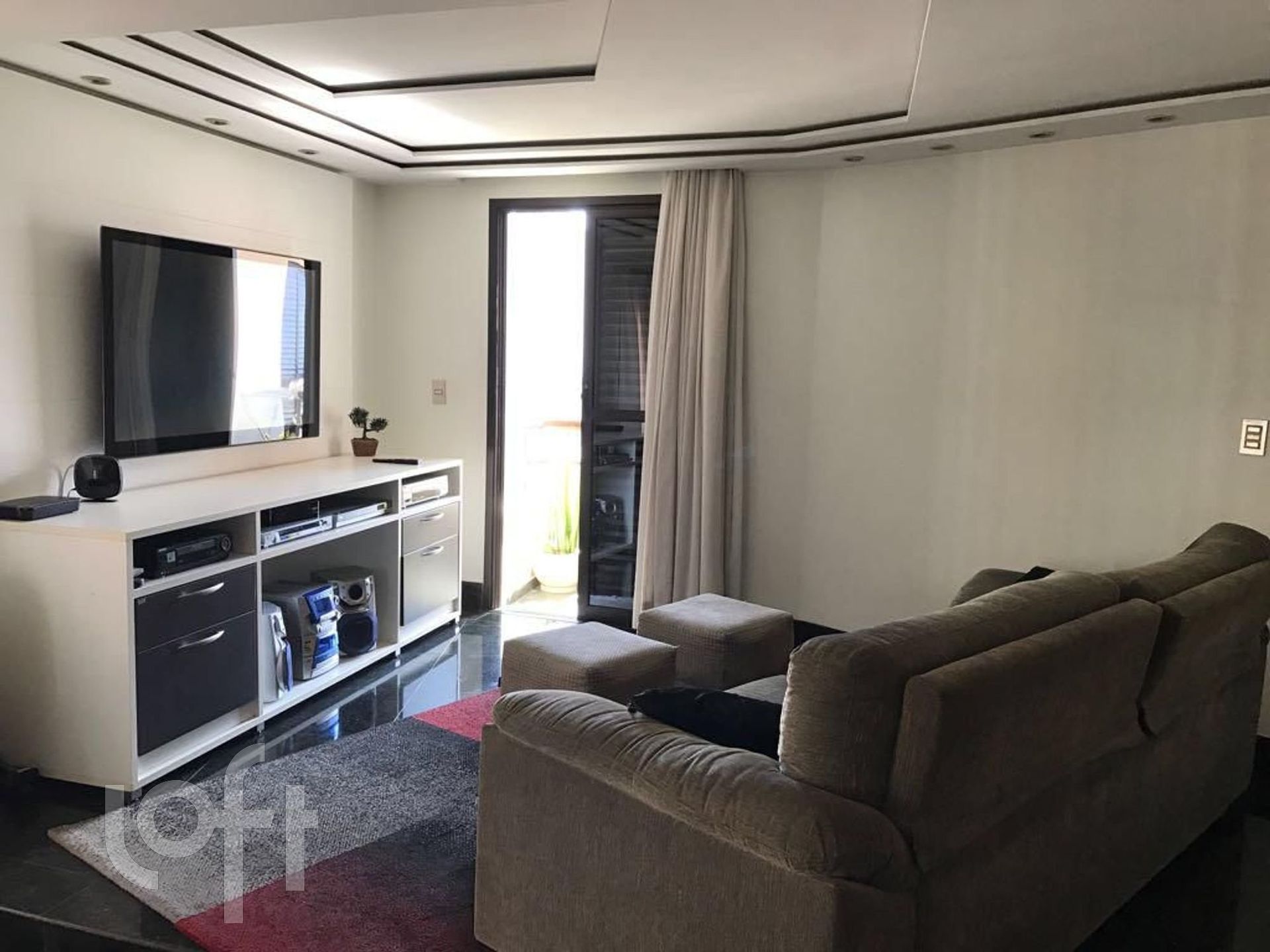 Apartamento à venda com 3 quartos, 165m² - Foto 1