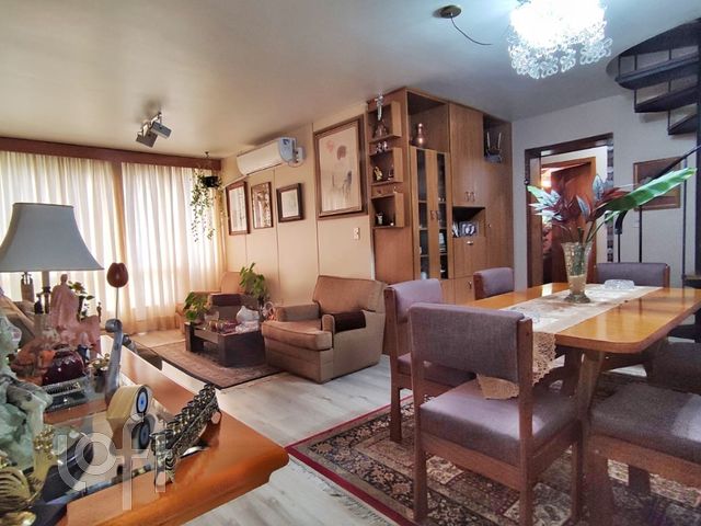 Apartamento com 199m², 3 dormitórios, 1 suíte, 2 vagas, Três Figueiras em Porto Alegre