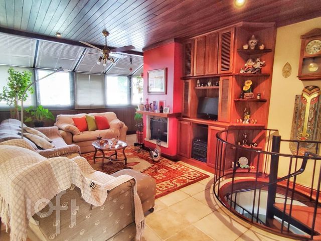 Apartamento com 199m², 3 dormitórios, 1 suíte, 2 vagas, Três Figueiras em Porto Alegre