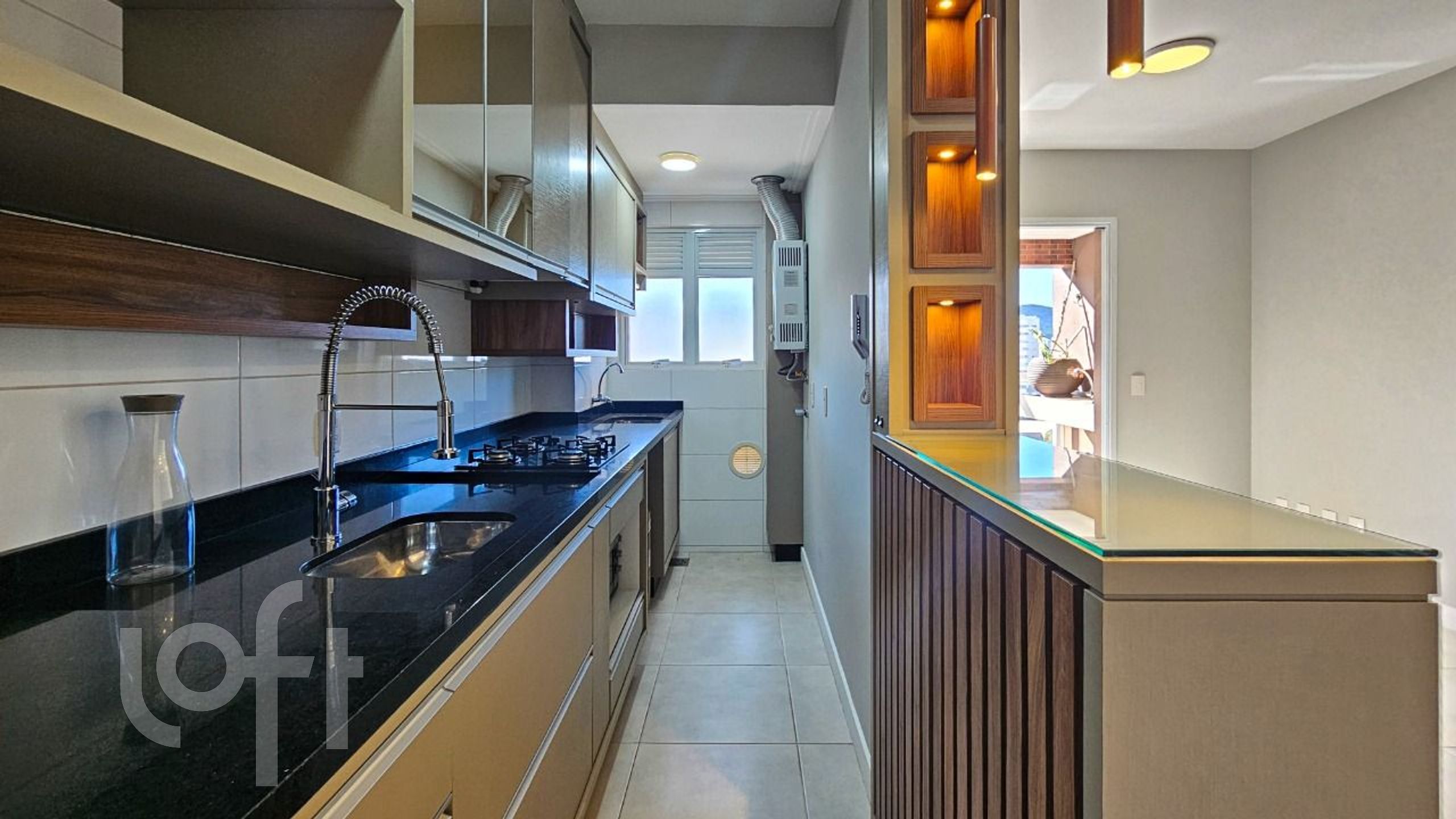 Apartamento à venda em Itacorubi com 65 m², 2 quartos, 1 suíte, 1 vaga