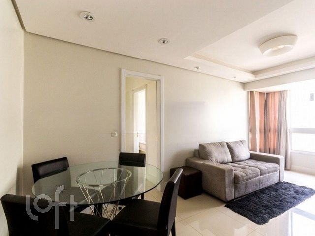 Apartamento com 66m², 2 dormitórios, 1 suíte, 2 vagas, Higienópolis em Porto Alegre