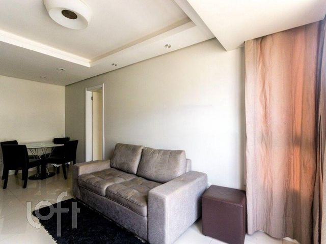 Apartamento com 66m², 2 dormitórios, 1 suíte, 2 vagas, Higienópolis em Porto Alegre