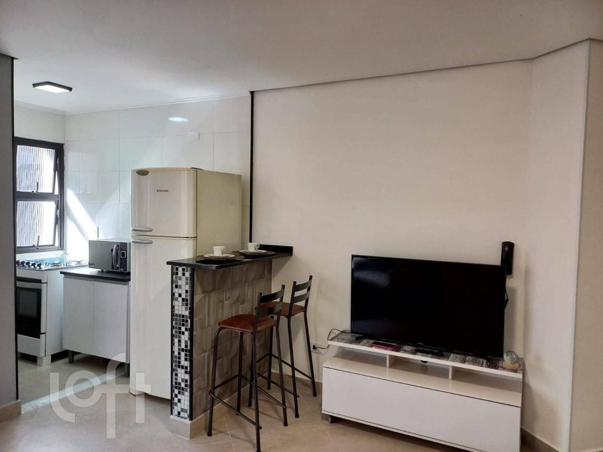 Apartamento à venda com 1 quarto, 34m² - Foto 6