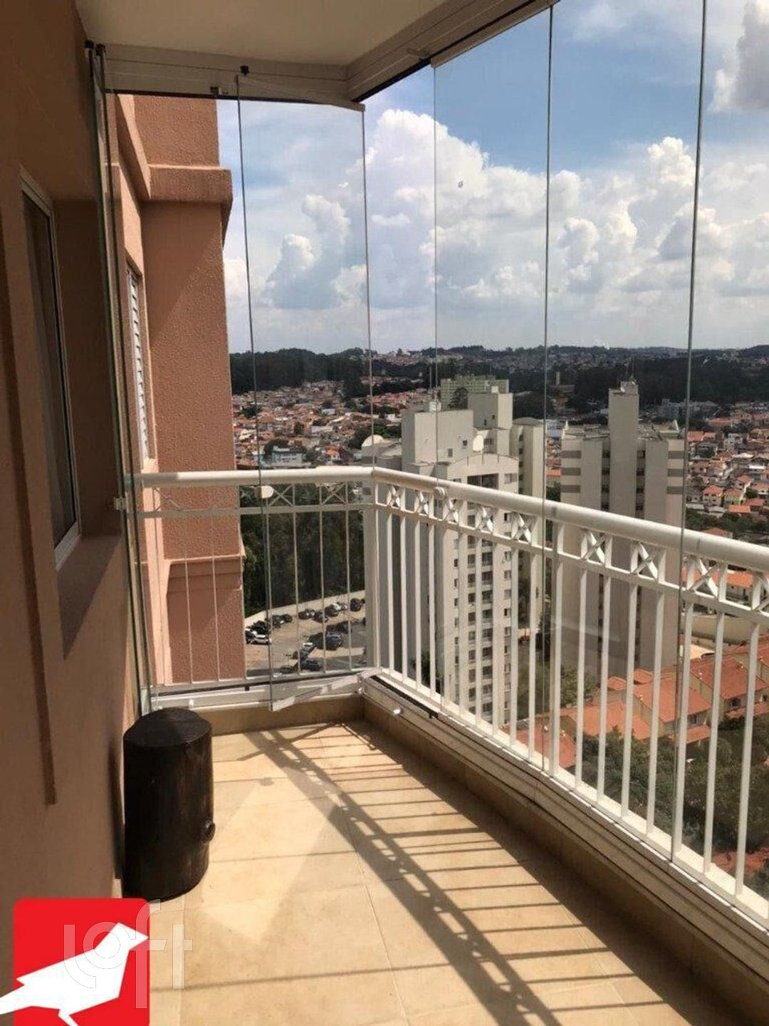 Apartamento à venda com 3 quartos, 190m² - Foto 2