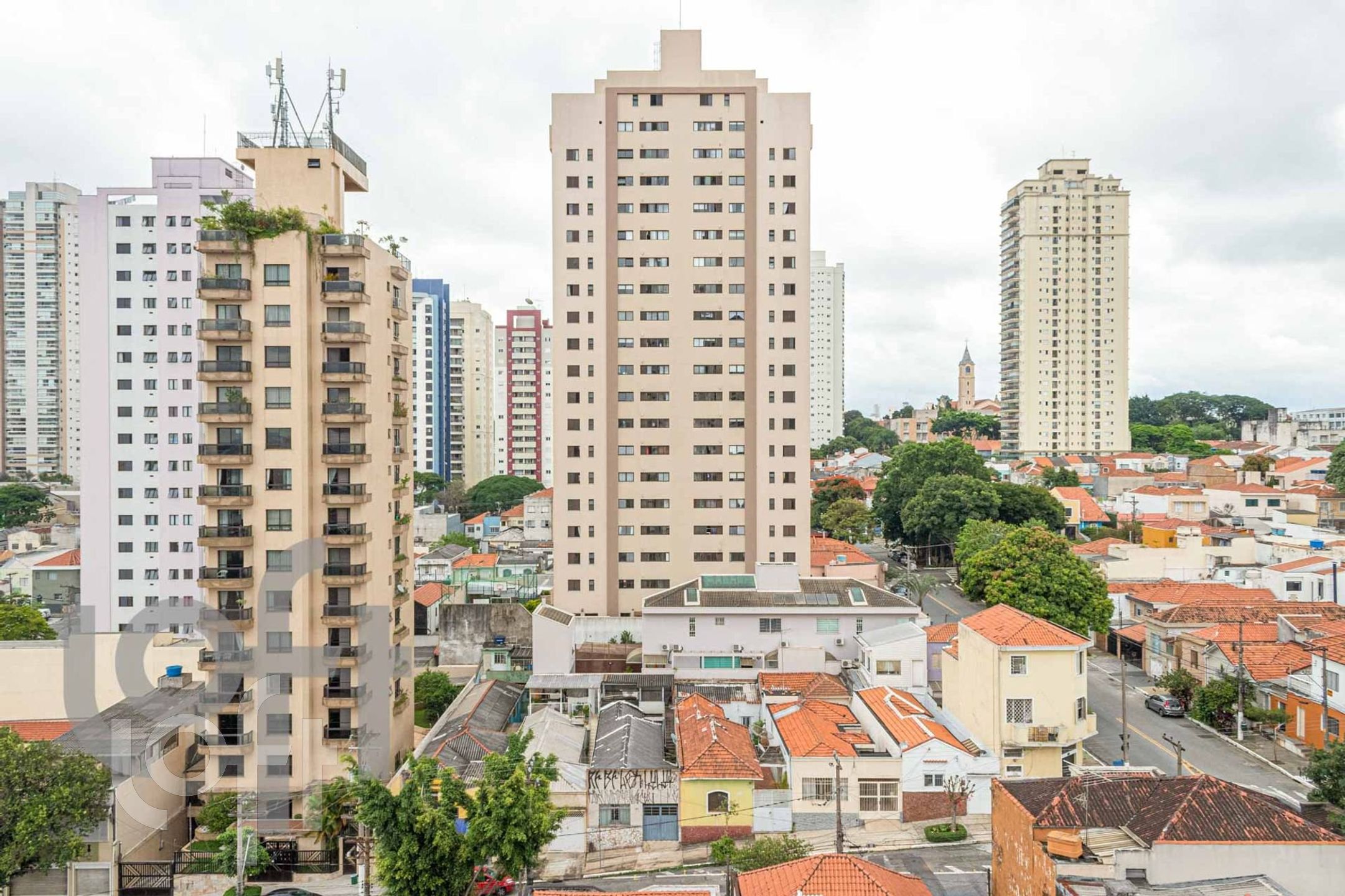 Apartamento à venda com 4 quartos, 200m² - Foto 37