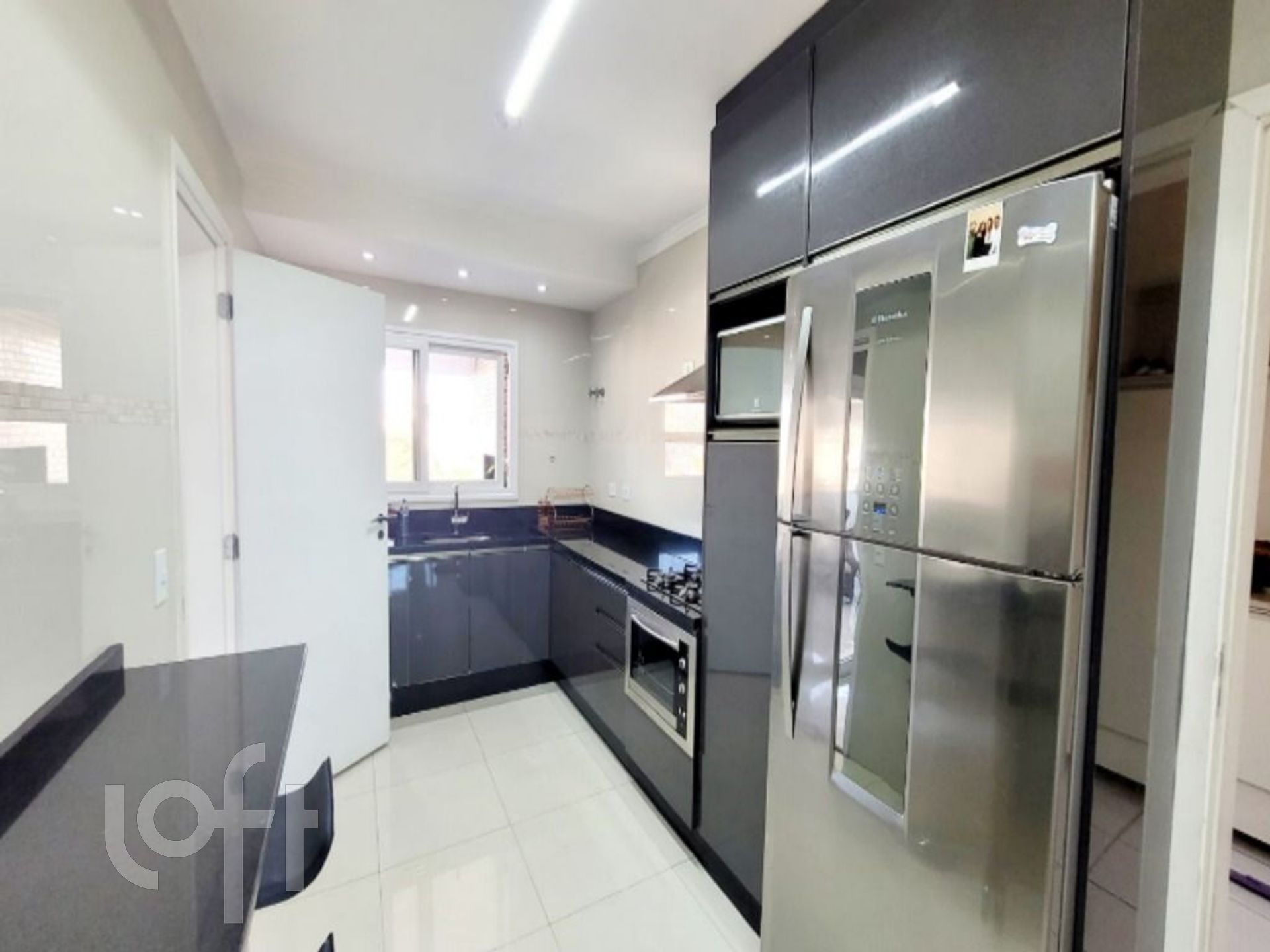 Apartamento à venda com 3 quartos, 163m² - Foto 11