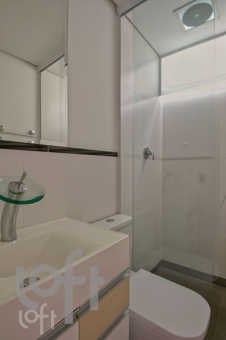 Apartamento à venda com 4 quartos, 297m² - Foto 2