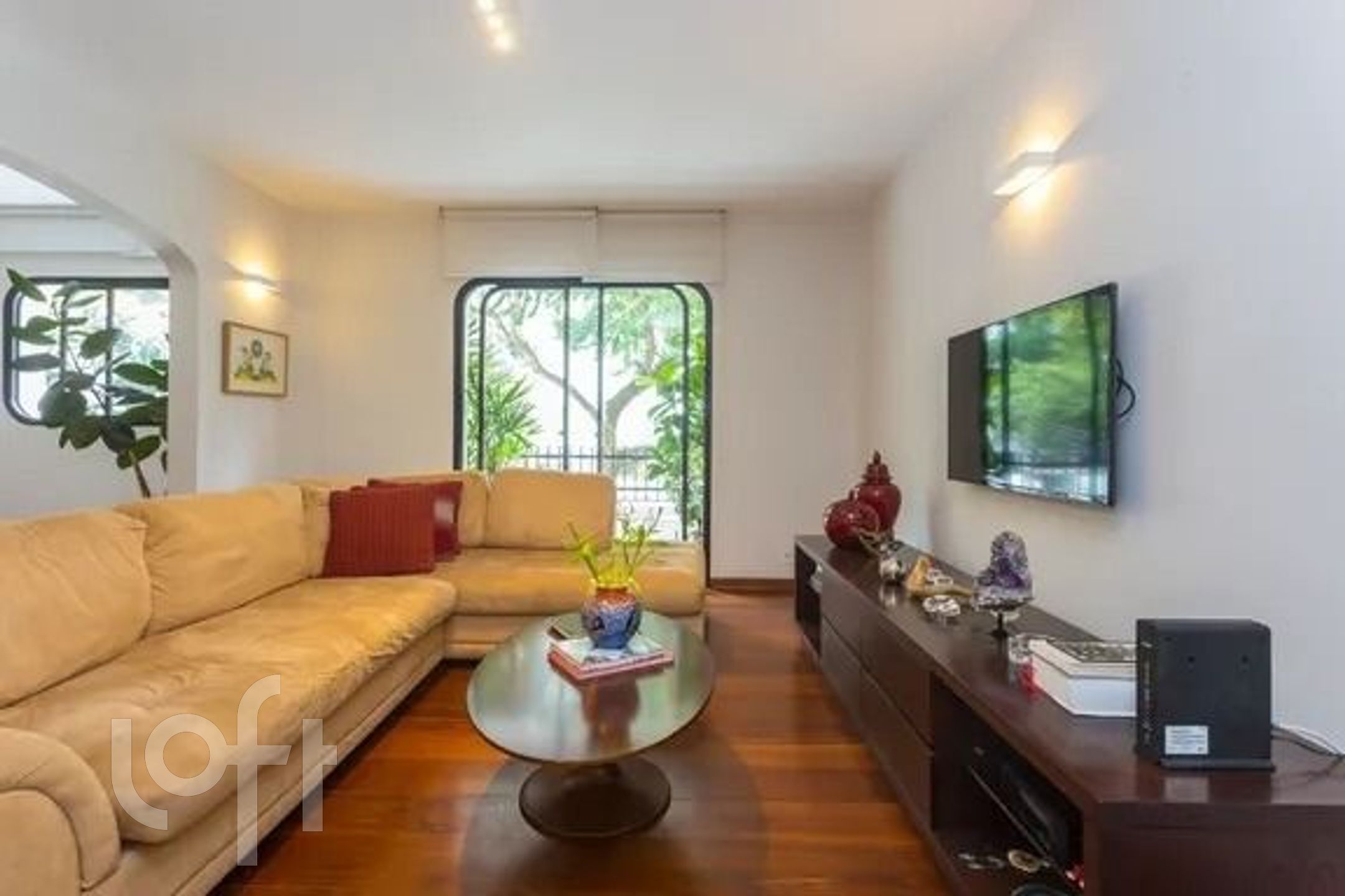 Apartamento à venda com 5 quartos, 380m² - Foto 1