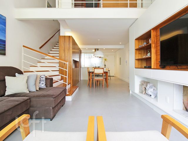 Apartamento com 108m², 2 dormitórios, 1 suíte, 2 vagas, Bela Vista em Porto Alegre