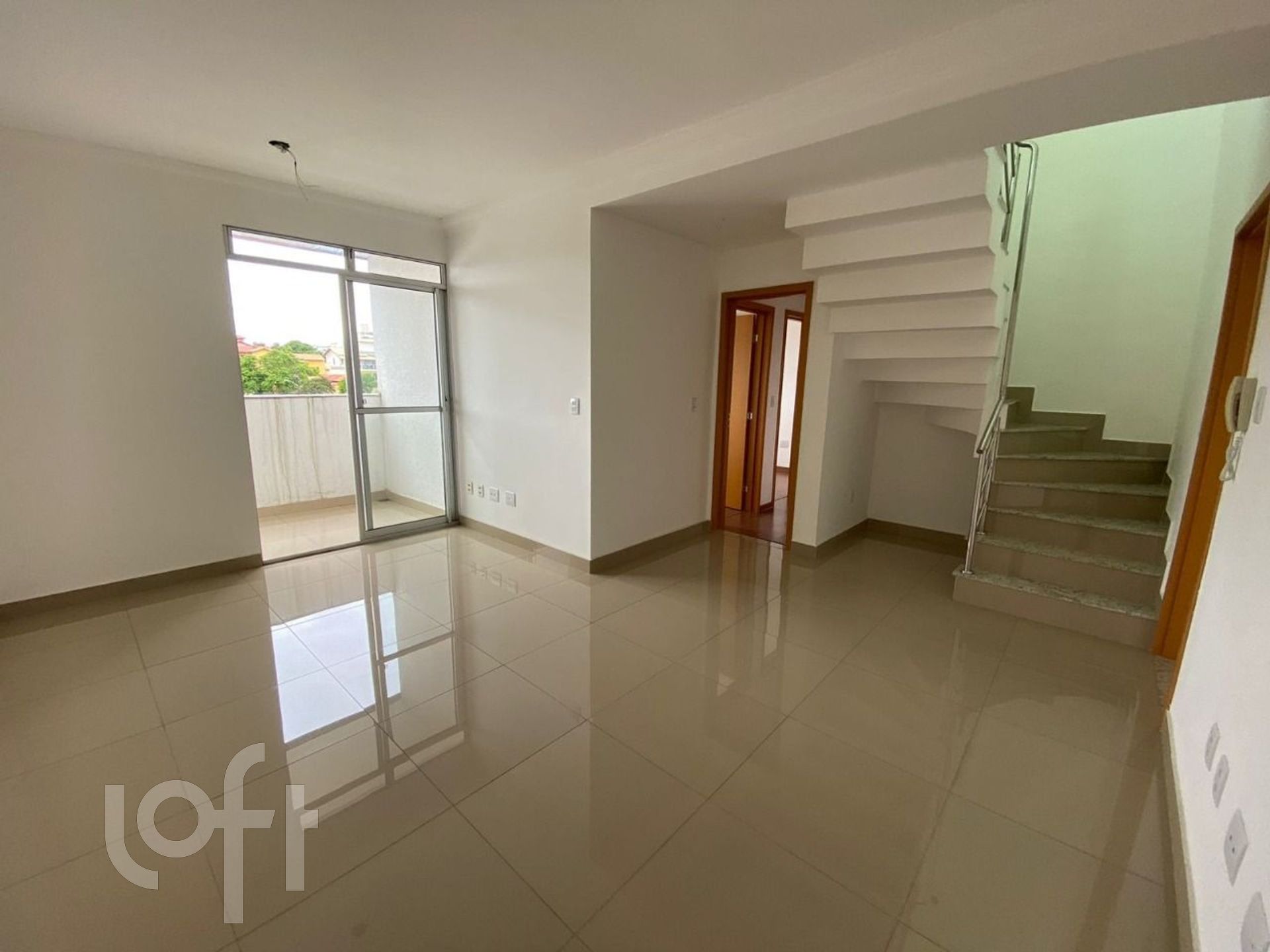 Apartamento à venda com 3 quartos, 171m² - Foto 1