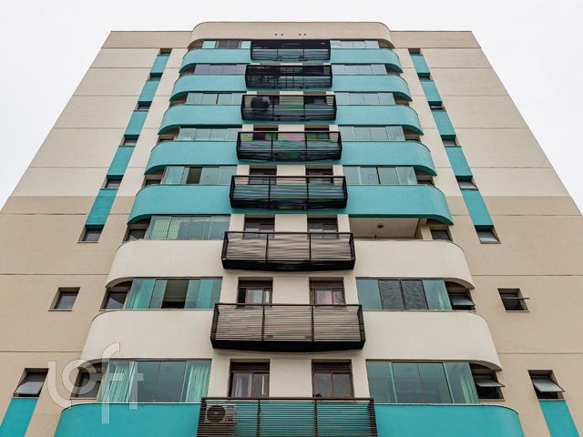 Apartamento com 79m², 2 dormitórios, 1 suíte, 1 vaga, Menino Deus em Porto Alegre