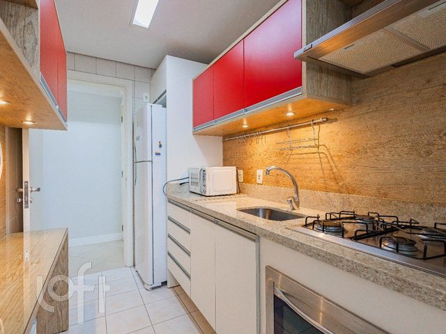 Apartamento com 79m², 2 dormitórios, 1 suíte, 1 vaga, Menino Deus em Porto Alegre