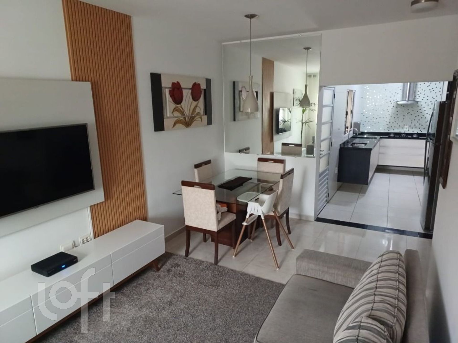 Casa à venda com 3 quartos, 155m² - Foto 1