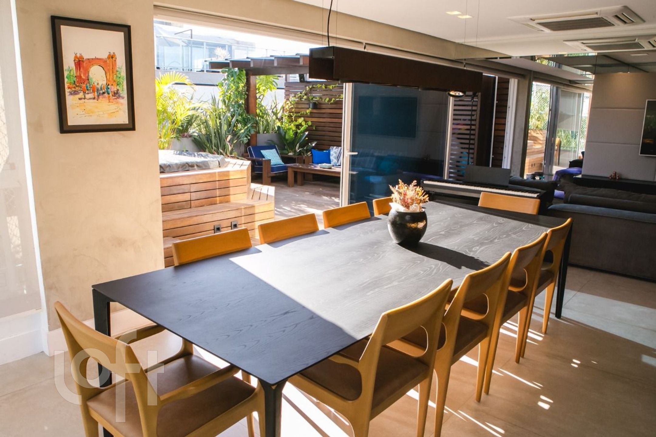 Apartamentos com 198m², 3 quartos, 1 suíte, 2 garagens, no bairro Campeche Norte em Florianópolis