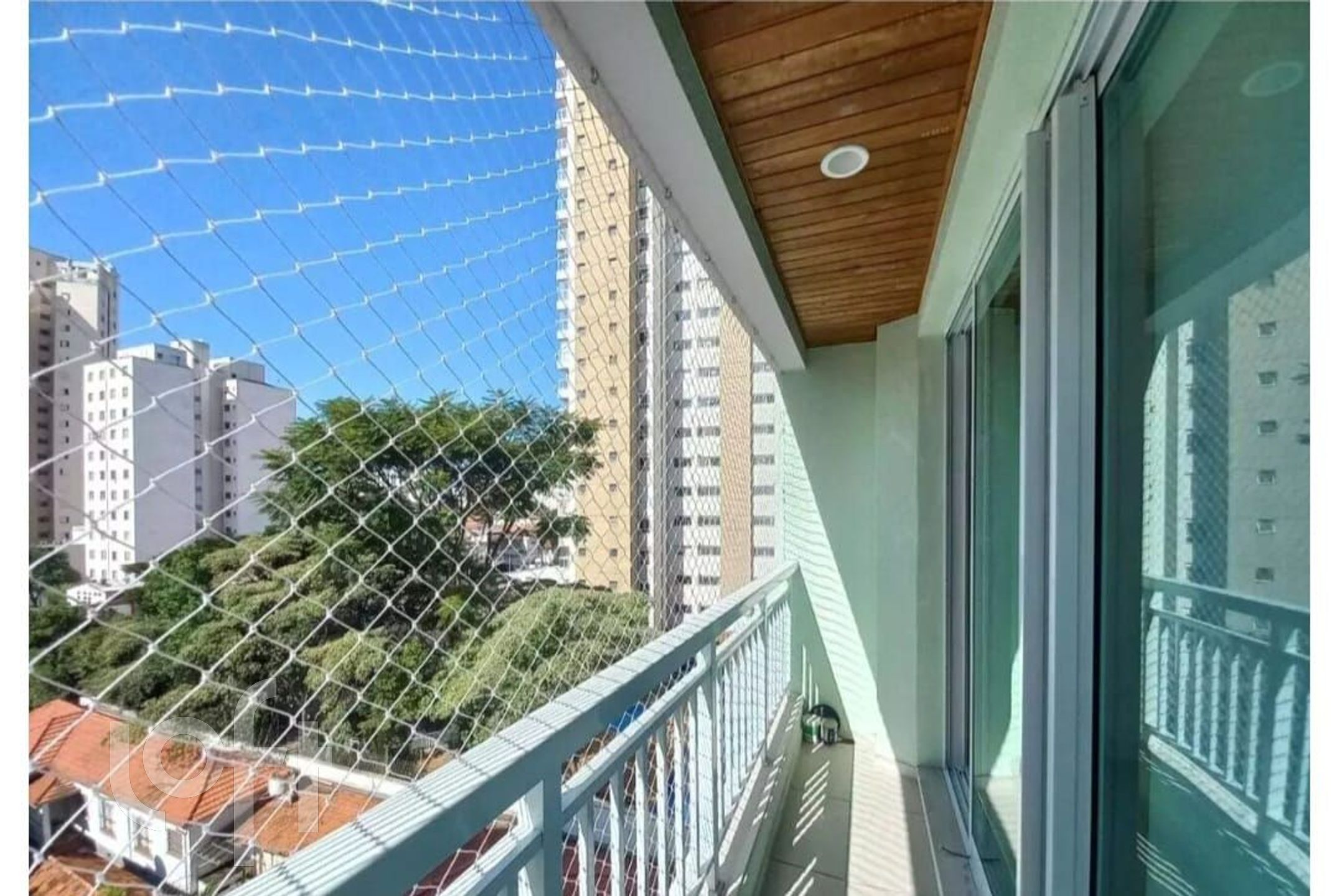 Apartamento à venda com 2 quartos, 72m² - Foto 3