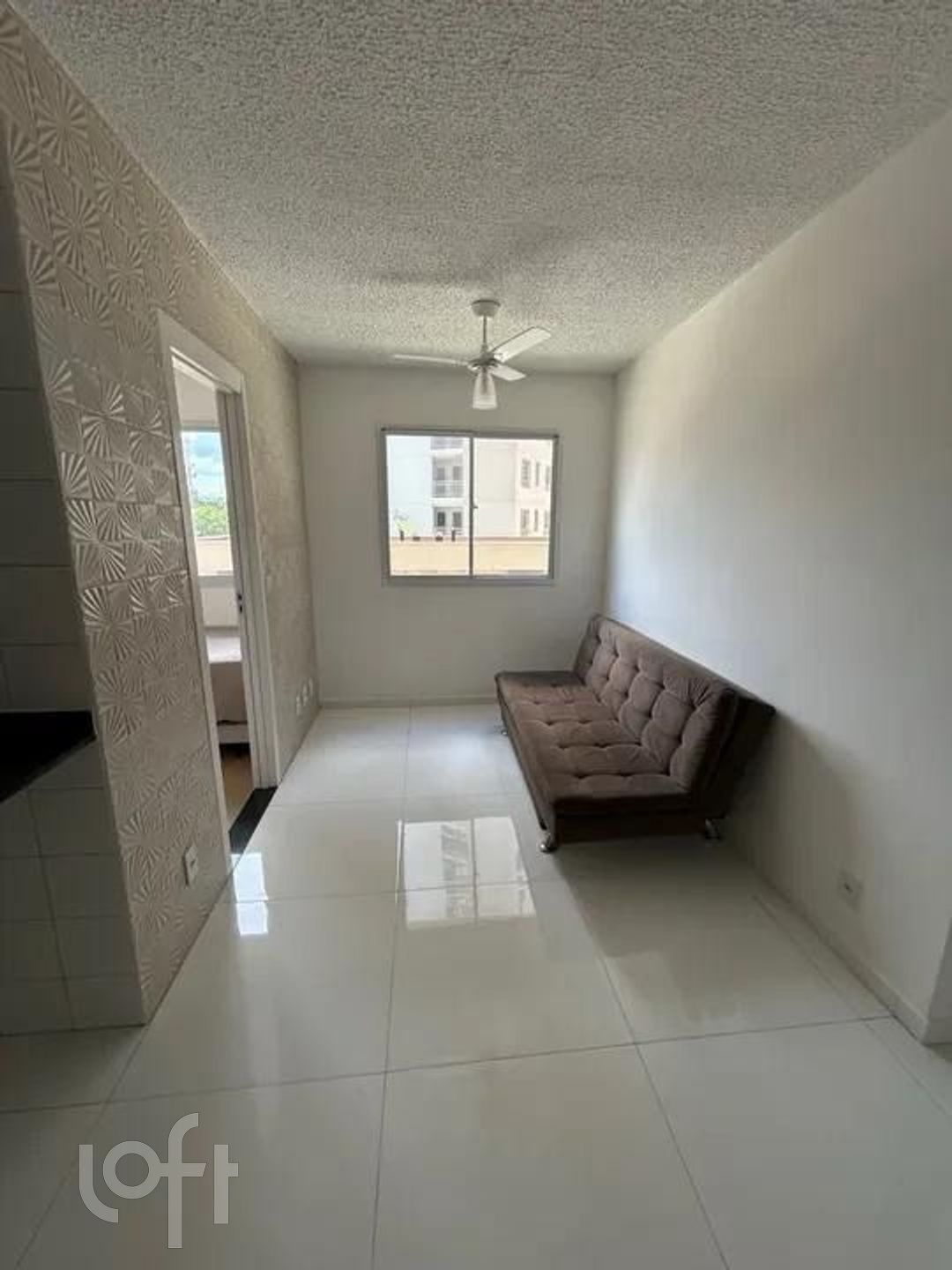 Apartamento à venda com 2 quartos, 34m² - Foto 2