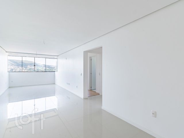 Apartamento com 72m², 2 dormitórios, 1 suíte, 2 vagas, Jardim Botânico em Porto Alegre