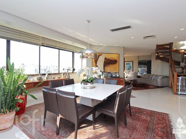 Apartamento com 385m², 3 dormitórios, 3 suítes, 4 vagas, Rio Branco em Porto Alegre